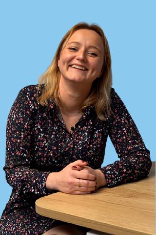 Fanny, chargé clientèle O2